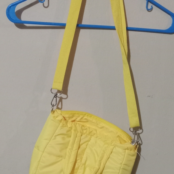 Cute new with tag yellow shoulder bag. - Picture 2 of 14